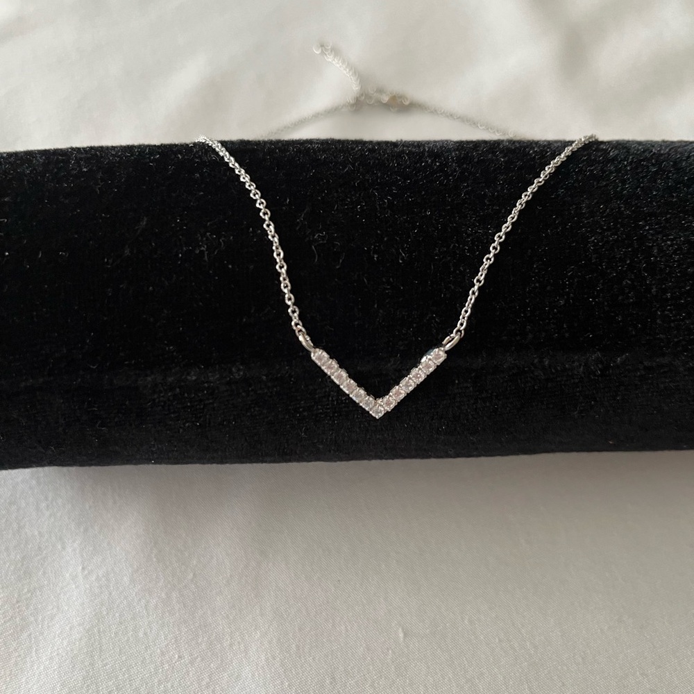 V-Point Crystal Pendant Necklace - Silver Tone